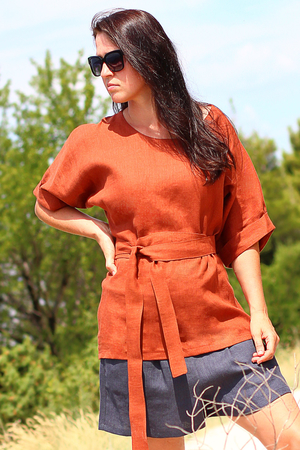 Leisure women's blouse Lotika made of 100% linen fibre sewn with love for nature in the Czech Podkrkonoší region one-colour
